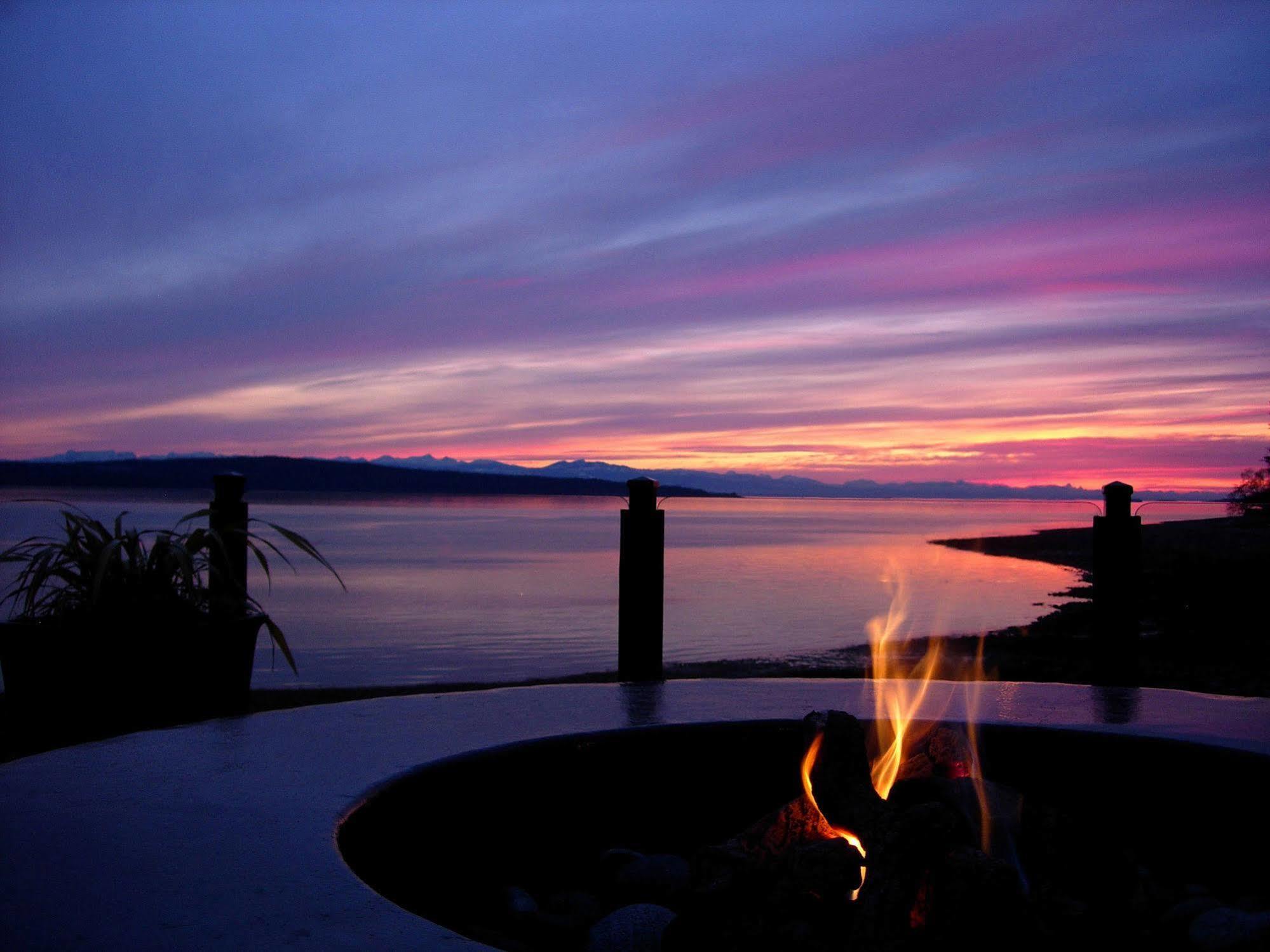 Beach Gardens Resort And Marina Powell River Kültér fotó